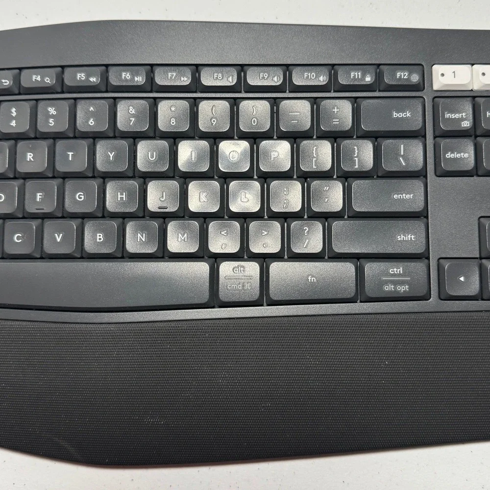 Logitech K850 Multi-Device Wireless Bluetooth Keyboard Black Tested Working